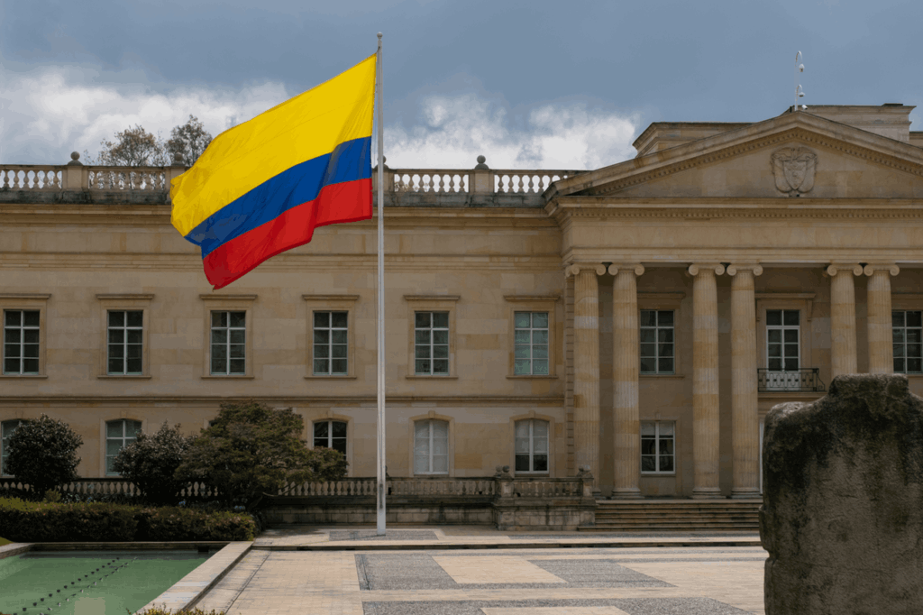 Immigration to Colombia